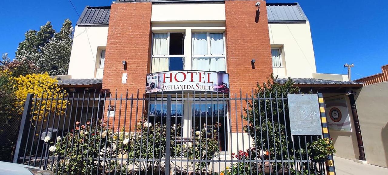 Avellaneda Suites Río Gallegos Eksteriør bilde