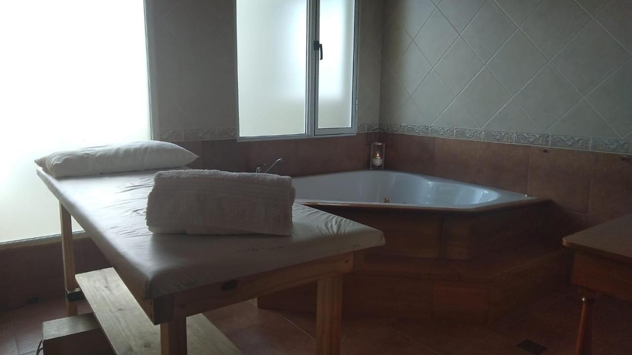 Avellaneda Suites Río Gallegos Eksteriør bilde
