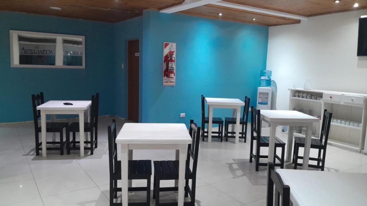 Avellaneda Suites Río Gallegos Eksteriør bilde
