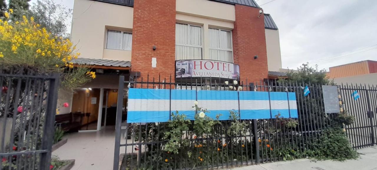 Avellaneda Suites Río Gallegos Eksteriør bilde