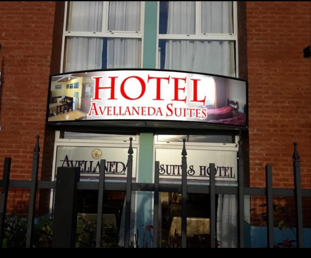 Avellaneda Suites Río Gallegos Eksteriør bilde